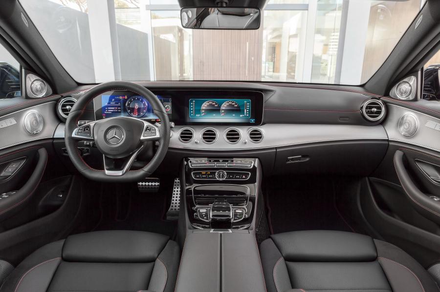 Торпедо Mercedes-AMG E43 4Matic 2016 года  (фото 30 из 30)